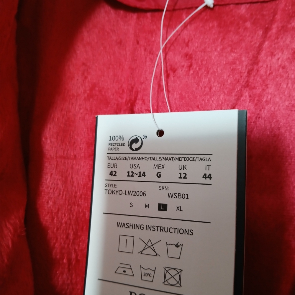 POLU Women's Bold Red Puffer Coat Size L  2 Pocket NEW - Picture 9 of 12